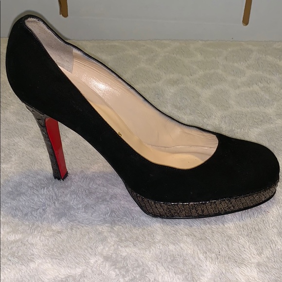Black Suede w/python heels Size Euro 40 1/2 US - Picture 4 of 7